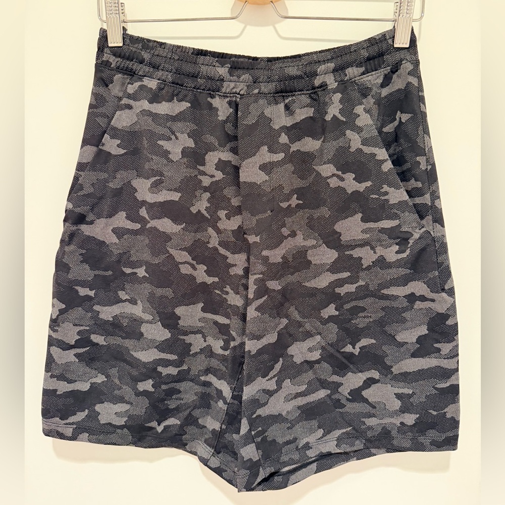 Lululemon Men’s Pace Breaker 9’’ Linerless Shorts - M